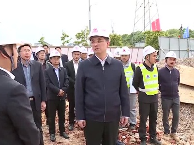 县委书记邱舰实地调度重大项目建设工作