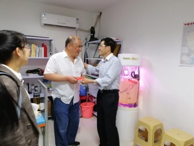 孙金星慰问人民路街道辖区残疾人自强脱贫对象 