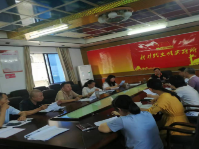县民政局积极开展优化营商环境宣传活动