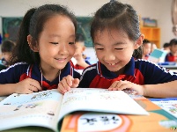 泰和：领新书 迎开学