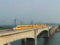 泰和：昌赣高铁进行时速380公里试跑运行