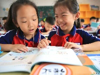 泰和：领新书 迎开学