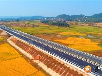 沿溪镇：广吉高速美如画