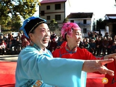 文化下乡润民心——泰和县新时代文明实践文化惠民活动侧记