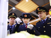 泰和：快速检测护航春节食品安全