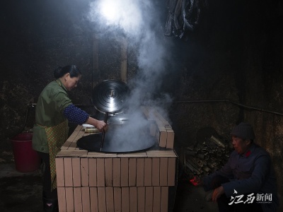 【新春走基层】从38到176，神山村“逃山”的后生们又回来了！