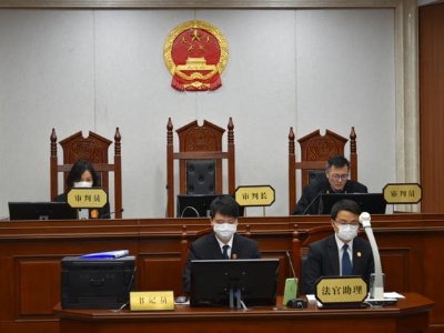 庭审尚未结束，双方当事人即“握手”言和