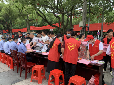 澄江镇开展扫黑除恶暨农村“法律明白人”大宣传活动