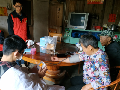 老营盘镇：关爱老人永远在路上