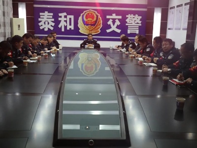 下好“先手棋” 打好“主动仗” ——交巡城联合打响“四城同创”秩序整治攻坚战