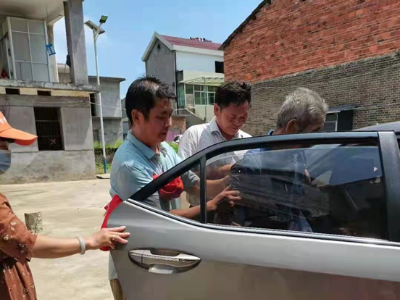 石山乡：用行动传递温暖爱心 履职责共筑疫情防线