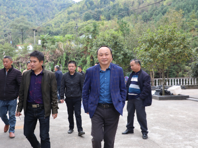 对标对表找差距  比学赶超促提升——老营盘镇组织召开人居环境整治流动现场会