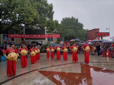欢声笑语庆佳节 敬老爱老度重阳——苑前镇举办庆祝建党100周年暨九九重阳节文艺汇演