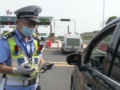 泰和：高速交警坚守岗位 确保交通安全有序畅通