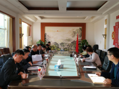 万合镇召开党委理论中心组学习贯彻党的十九届六中全会精神专题研讨会