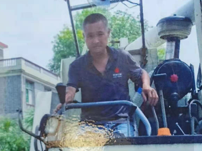 【典型引领振兴路】身残志坚，单手撑起脱贫致富梦