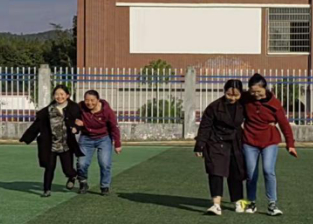 上模乡举办庆“三八”妇女节趣味运动会