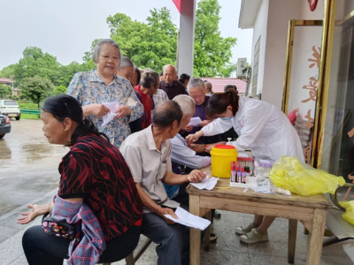 义诊活动护健康  惠民服务暖人心