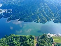 江西泰和：水碧岸绿风景如画