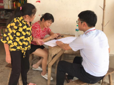 上模乡：“服务专员”大走访   营商环境护企业