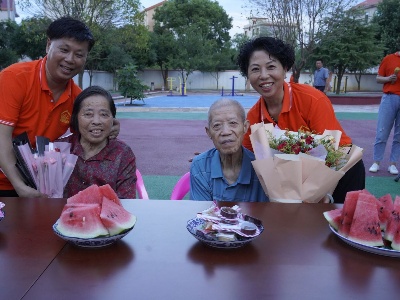 泰和：钻石婚庆 祝福声声