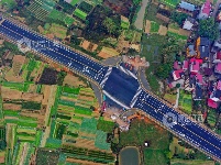 江西泰和：“表带”公路壮观如画