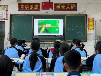 泰和县马市初级中学召开“防溺水”主题班会