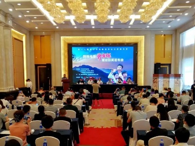 院线电影《音乐课》新闻发布会在南昌举行