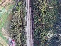 江西泰和：上圯公路铁路交通线化作“自然风景线”