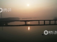 高速公路大桥壮观如画