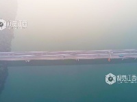 高速公路大桥壮观如画