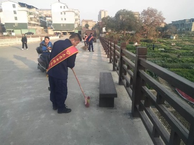 分宜县消防救援大队持续开展网格化卫生帮扶大扫除活动为文明城市创建贡献“蓝朋友”力量