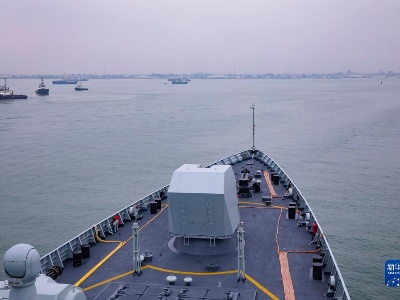中国海军第43批护航编队抵达刚果（布）进行友好访问