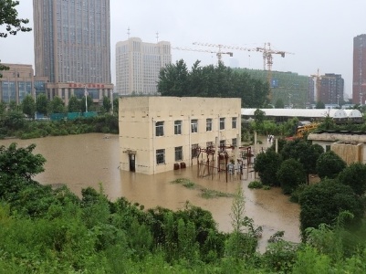 中国安能多路出击抗洪抢险