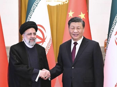 习近平同伊朗总统莱希举行会谈