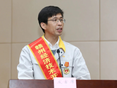 【劳模风采】肖龙海：做一颗永不松劲的螺丝钉