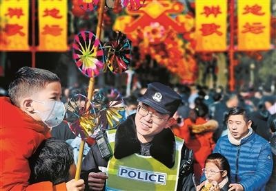 春节“不打烊”-中新网