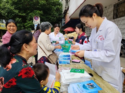 赣州蓉江新区开展2024年“全国儿童预防接种日”主题宣传活动