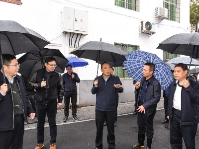 于秀明在袁州区调研时强调：提振精气神 谋求大发展 为中心城区强起来彰显主体地位 展现袁州担当