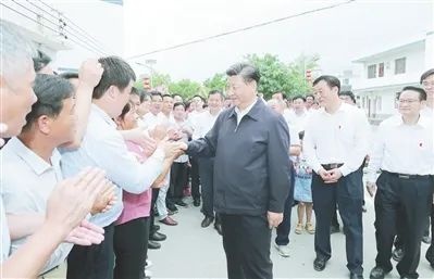 习近平总书记视察江西两周年之际，江西日报以这样的方式浓墨重彩报道