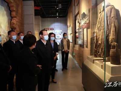 沿着习近平总书记视察江西的足迹，省委书记易炼红深入赣州调研