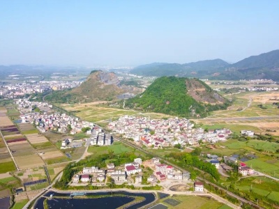 省委组织部领导到部机关定点帮扶村调研指导抓党建促乡村振兴工作