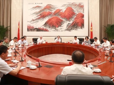 省委书记易炼红主持集体学习会，专题学习习近平总书记关于“三农”工作的重要论述