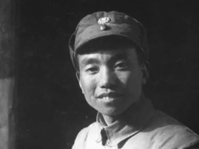 他是开国上将之首，建国后不被重用，后官至副国级，活到了102岁