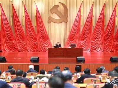 开班！易炼红在这个“关键少数”专题研讨班上，围绕深入学习贯彻党的二十大精神、奋力描绘好中国式现代化的江西画卷作了深刻阐述
