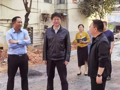 江伟斌深入中心城区调研督导文明城市创建和疫情防控工作