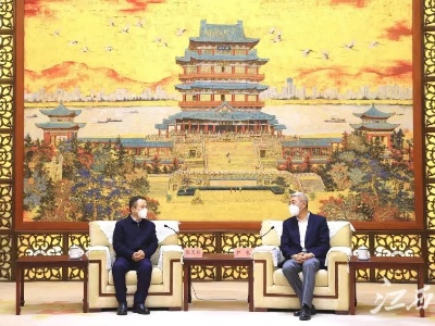尹弘会见天能集团董事长张天任一行