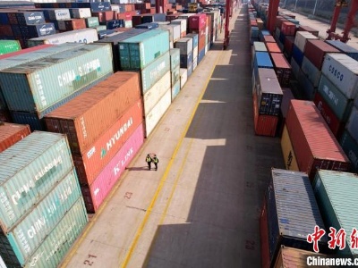 新亚欧大陆桥东端桥头堡守桥人：为中欧班列站岗放哨-中新网