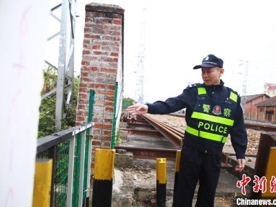 【新春走基层】广西南宁小站铁警的别样春运：10年风雨架起警民“连心桥”
