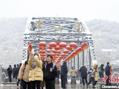 甘肃今春雨雪“不再贵如油”：兰州积雪深度接近历史同期纪录-中新网